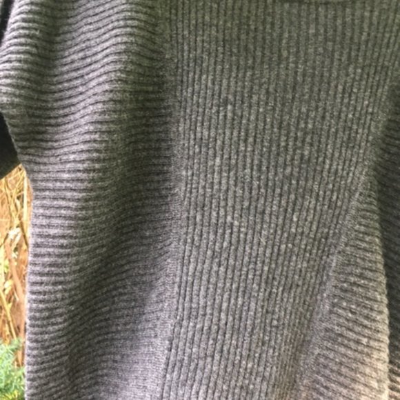 Soft, & stylish, NWOT, Banana Republic Dress XS - Picture 2 of 5